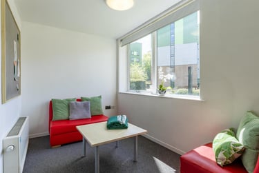 1 bed flat, De Walden Way, City Centre, Bradford, BD71BD - Image 8